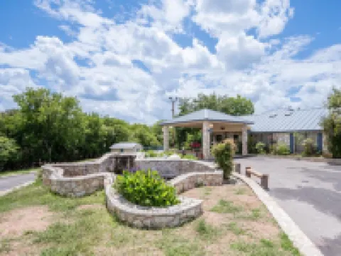 河橡木旅館 班德拉縣酒店