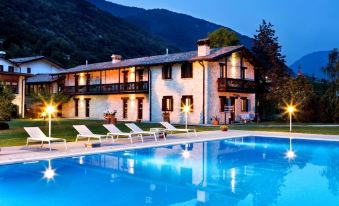 Ai Cadelach Hotel Giulia