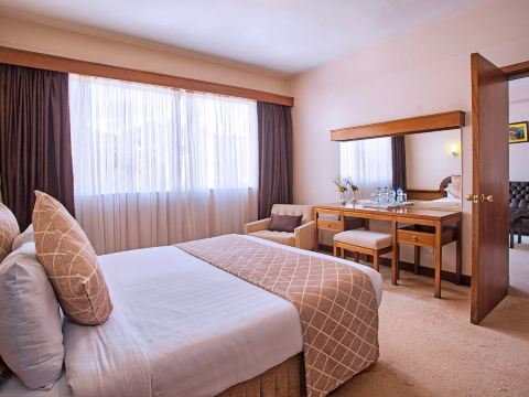 Sirikwa Hotel