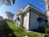 بيس أوتل فاريزي فنادق في 