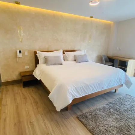 Saya Hotel & Suites