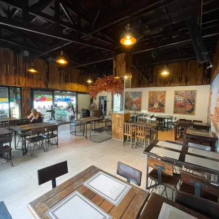Twin Palms Hostel Phi Phi