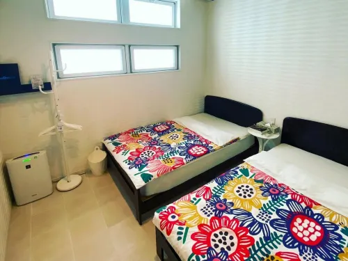 UmiOto Miyakojima Guest House with Night Pool - Pensionat