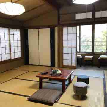 Tsukinoya Rooms