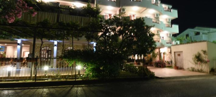 Guest House Zec 佈德瓦住宿飯店