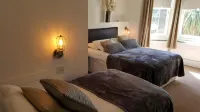 Colebrook Guest House Các khách sạn ở Farnborough