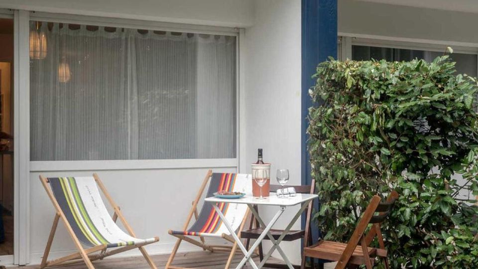 Bayonne et Anglet à Pied - Terrasse Bois Privative