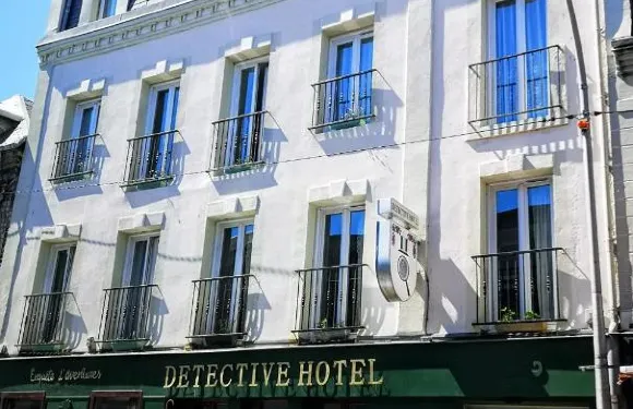 迪泰克蒂文酒店