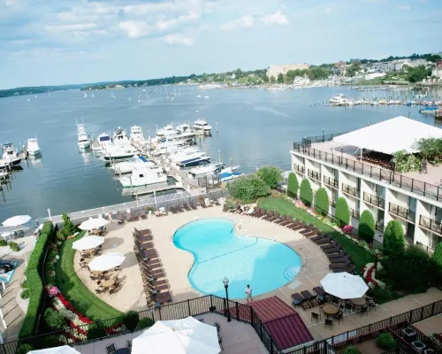 Molly Pitcher Inn Hotels in Monmouth County