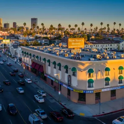 Olyver Hotel Các khách sạn gần Nhà thi đấu Staples Center