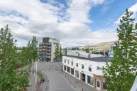 Acco Town Square Apartments Hotels in Svalbarðseyri