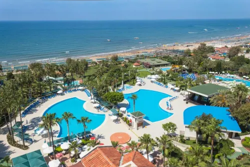 Iz Flower Side Beach Hotel Hotels in Ilıca Mahallesi