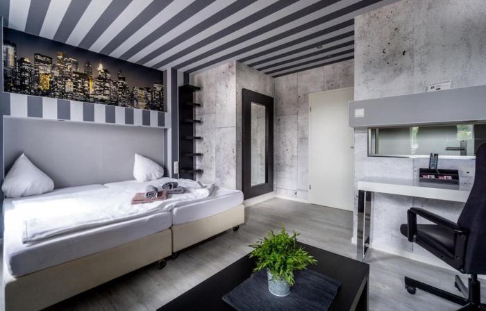SL'Otel Budget