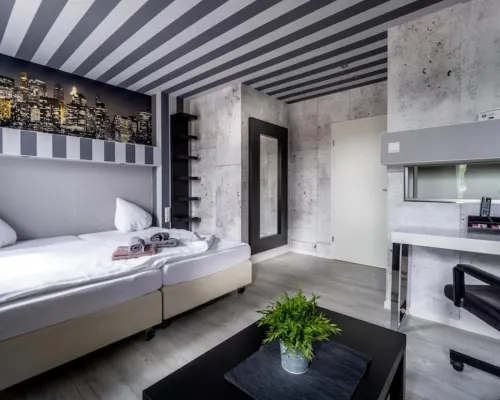 SL'Otel Budget Hotels in Bernburg