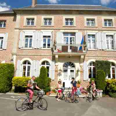 Hotel Le Clos du Montvinage Hotel Exterior