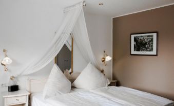 Bach Hotel