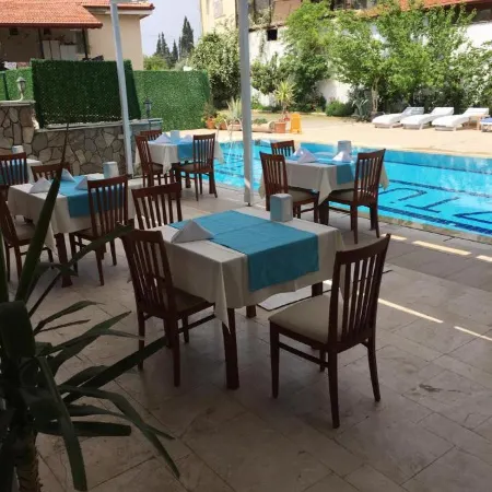 Ozturk Hotel