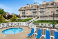 Wellington Resort - Rooftop Pools