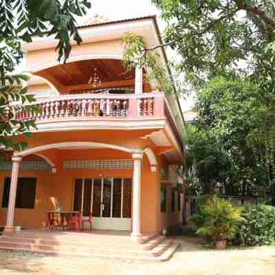 Panhanita Apartment and Villa Hotel Exterior