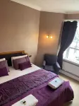 The Royal Victoria & Bull Hotel - parking