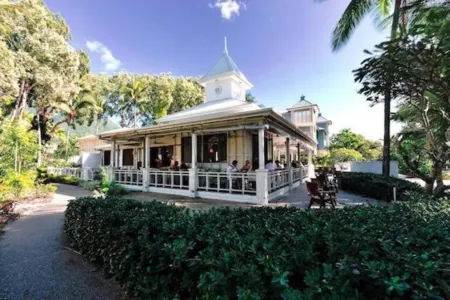 Palm Cove Studio Apartments Отели в г. Ellis Beach