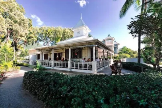 Palm Cove Studio Apartments