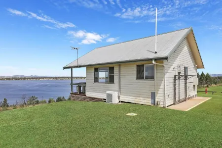 Reflections Lake Keepit - Holiday Park Отели рядом с достопримечательностью «Парк Ледженд»