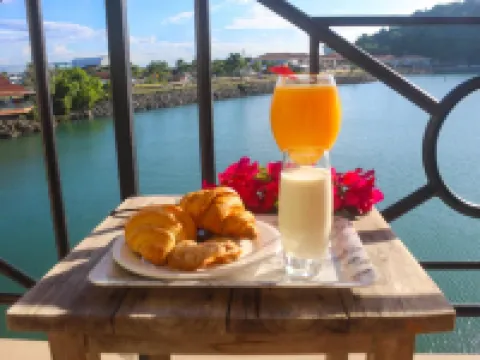 The Beach House Hotels in Ancon