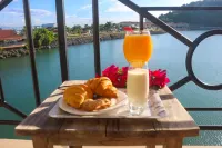 The Beach House Hotels in Ancon