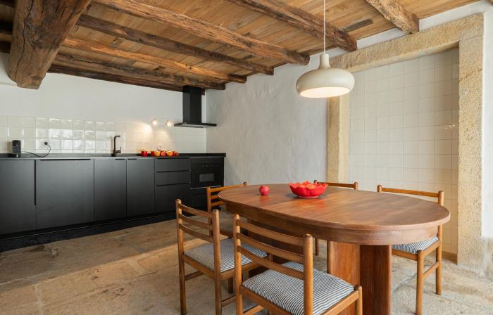 CasaNova Farmhouse