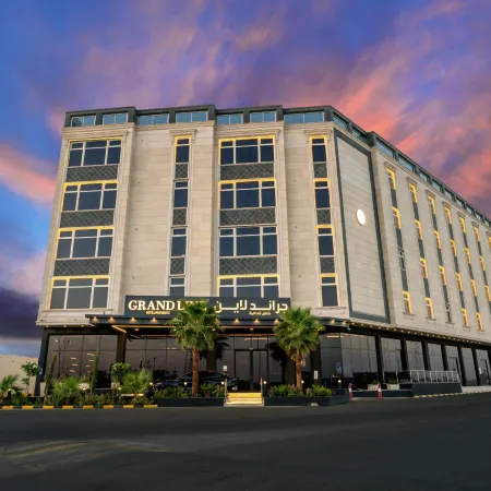 Grand Line Hotel