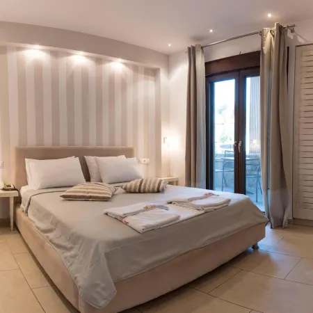 Stamos Hotel