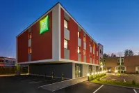 Ibis Styles Évry Lisses Hotels in Mennecy
