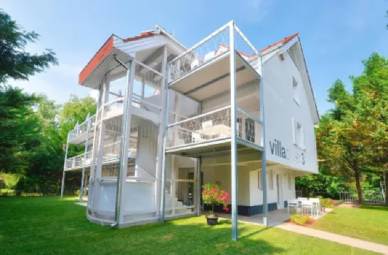 Villa Oliver 3 Siófok Hotel di 