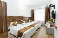 PHÚ QUÝ Hotel Near ĐÔNG Kinh Market Hotels in Lang Son