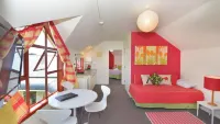 Ducks & Drakes Boutique Motel & Backpackers Hotels near Mt Taranaki Lookout