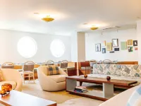Hotel Lucine Hotels near MiArt Gallery