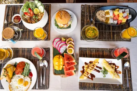 An Bang Gold Coast Beach Villa Отели рядом с достопримечательностью «Museum of Folklore in Hoi An»