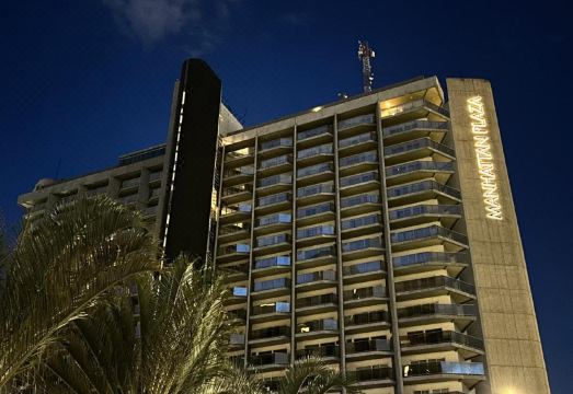 맨해튼 플라자 수영장