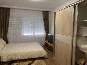 Anja Apartman