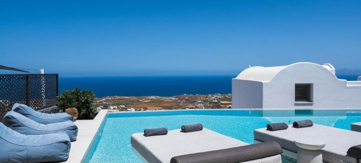 Cuore Santo Suites サントリーニのホテル