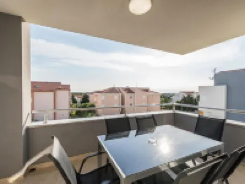 Apartments & Rooms Danivan Pool Villas B Hotels in Novalja
