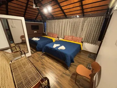 Eagle Inn Stay Hotels near Arulmigu Mrityunja Nathar temple