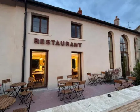 Hôtel le Clos des Arts Hotels in Gevrey-Chambertin