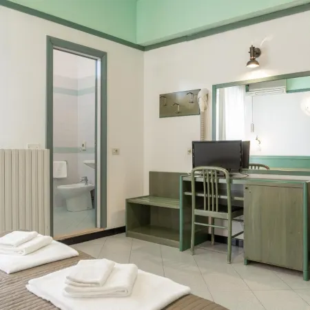 Esedra Hotel Отели рядом с достопримечательностью «Сан Джулиано»