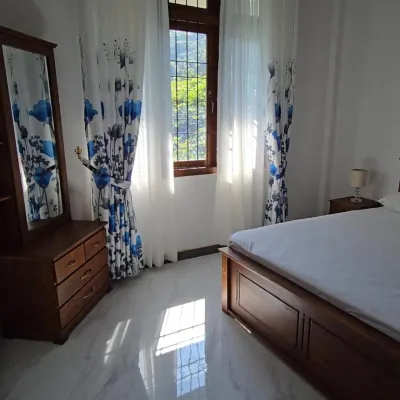 Quick Staỳ Hotels near Digana Centre