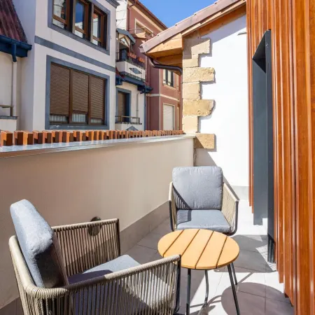 Be10 Suites, Bermeo