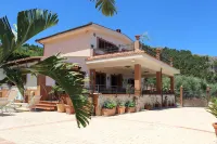 Villa Belvedere di Altavilla with Pool and Near The Sea - 4-Star