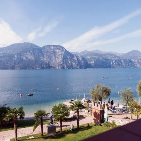 Hotel du Lac - Relax Attitude Hotel