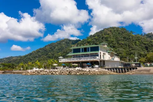 Amaka Ocean Living Lodge Hotels in Golfito